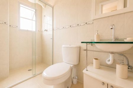 Studio para alugar com 47m², 1 quarto e 1 vaga Studio para alugar com 47m², 1 quarto e 1 vagaBanheiro