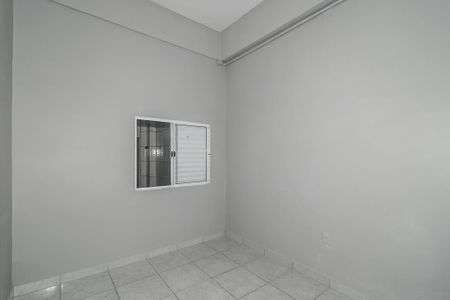 Quarto 2 de casa para alugar com 2 quartos, 60m² em Santa Maria Goretti, Porto Alegre