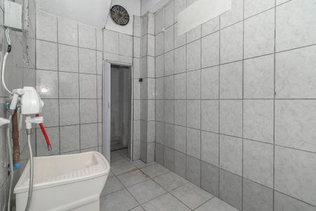Casa para alugar com 60m², 2 quartos e 1 vagaÁrea de Serviço