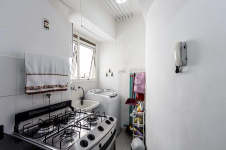 Apartamento à venda com 57m², 2 quartos e 2 vagas Apartamento à venda com 57m², 2 quartos e 2 vagasCozinha