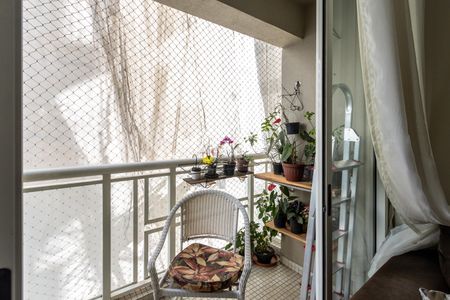 Apartamento à venda com 57m², 2 quartos e 2 vagas Apartamento à venda com 57m², 2 quartos e 2 vagasVaranda