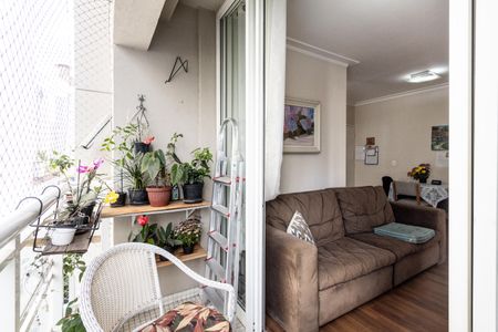 Apartamento à venda com 57m², 2 quartos e 2 vagas Apartamento à venda com 57m², 2 quartos e 2 vagasVaranda