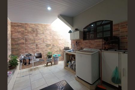 Casa para alugar com 120m², 2 quartos e 6 vagas Casa para alugar com 120m², 2 quartos e 6 vagasÁrea de Serviço
