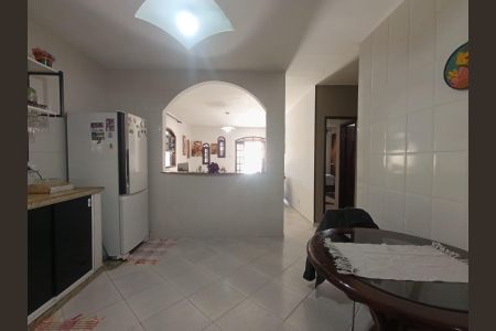 Casa para alugar com 120m², 2 quartos e 6 vagas Casa para alugar com 120m², 2 quartos e 6 vagasCozinha