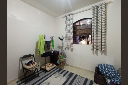 Casa para alugar com 120m², 2 quartos e 6 vagas Casa para alugar com 120m², 2 quartos e 6 vagasQuarto 1