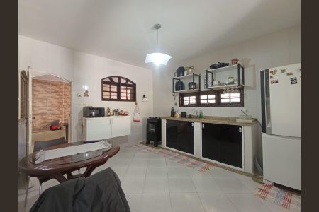 Casa para alugar com 120m², 2 quartos e 6 vagas Casa para alugar com 120m², 2 quartos e 6 vagasCozinha