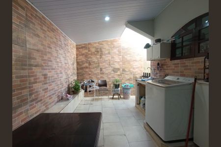 Casa para alugar com 120m², 2 quartos e 6 vagas Casa para alugar com 120m², 2 quartos e 6 vagasÁrea de Serviço