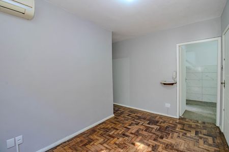 Sala de apartamento para alugar com 1 quarto, 42m² em Vila Ipiranga, Porto Alegre