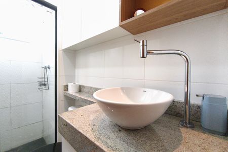 Apartamento à venda com 41m², 2 quartos e 1 vaga Apartamento à venda com 41m², 2 quartos e 1 vagaBanheiro