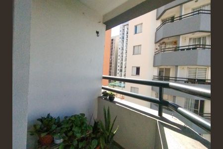 Apartamento à venda com 38m², 1 quarto e 1 vaga Apartamento à venda com 38m², 1 quarto e 1 vagaVaranda