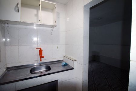 Cozinha de apartamento para alugar com 1 quarto, 50m² em Vista Alegre, Rio de Janeiro