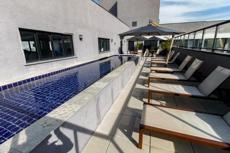 Apartamento para alugar com 26m², 1 quarto e 1 vaga Apartamento para alugar com 26m², 1 quarto e 1 vagaÁrea comum - Piscina