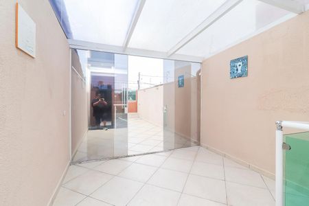 Casa para alugar com 150m², 2 quartos e 2 vagasSacada da Sala