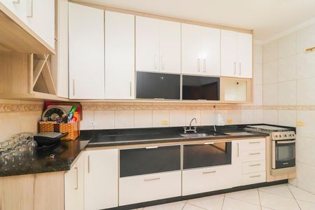 Casa para alugar com 150m², 2 quartos e 2 vagasCozinha