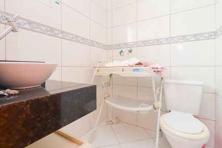 Casa para alugar com 150m², 2 quartos e 2 vagasBanheiro da Suíte 2