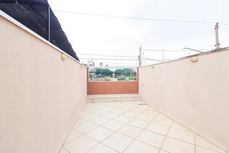 Casa para alugar com 150m², 2 quartos e 2 vagasSacada da Sala