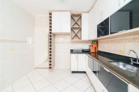 Casa para alugar com 150m², 2 quartos e 2 vagasCozinha