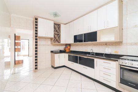 Casa para alugar com 150m², 2 quartos e 2 vagasCozinha