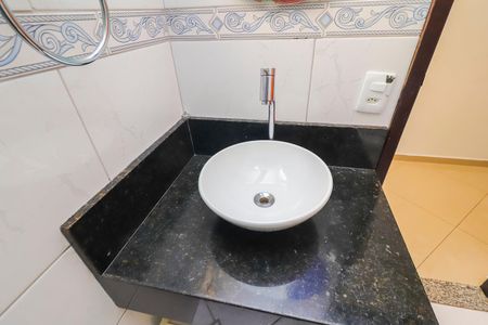 Casa para alugar com 150m², 2 quartos e 2 vagasBanheiro da Suíte 1