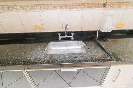 Casa para alugar com 150m², 2 quartos e 2 vagasCozinha