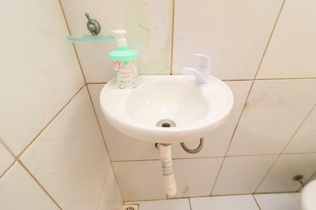Casa para alugar com 150m², 2 quartos e 2 vagasLavabo