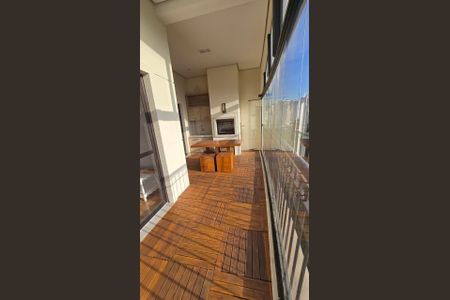 Apartamento para alugar com 169m², 3 quartos e 3 vagasVaranda