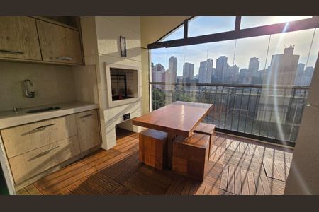 Apartamento para alugar com 169m², 3 quartos e 3 vagasVaranda