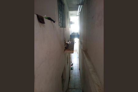 Casa à venda com 100m², 7 quartos e 2 vagas Casa à venda com 100m², 7 quartos e 2 vagasÁrea externa