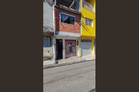 Casa à venda com 70m², 2 quartos e 1 vagaFachada