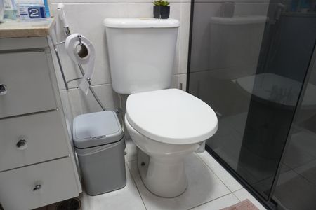 Casa à venda com 150m², 2 quartos e 2 vagasBanheiro da Suíte 1