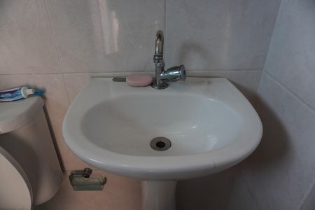 Casa à venda com 150m², 2 quartos e 2 vagasBanheiro da Suíte 2