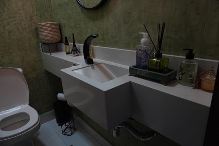 Casa à venda com 150m², 2 quartos e 2 vagasLavabo