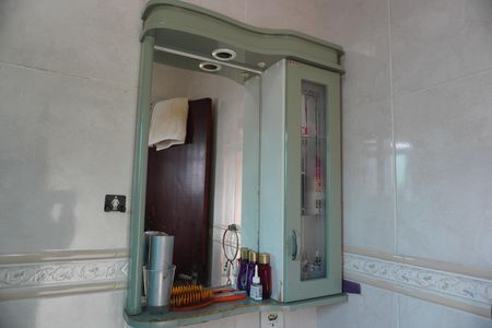 Casa à venda com 150m², 2 quartos e 2 vagasBanheiro da Suíte 2