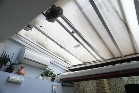 Casa à venda com 150m², 2 quartos e 2 vagasAr condicionado