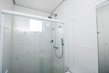 Apartamento para alugar com 57m², 2 quartos e 2 vagas Apartamento para alugar com 57m², 2 quartos e 2 vagasBanheiro da Suíte