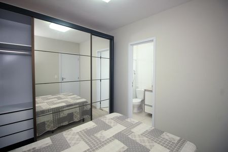 Apartamento para alugar com 57m², 2 quartos e 2 vagas Apartamento para alugar com 57m², 2 quartos e 2 vagasSuíte