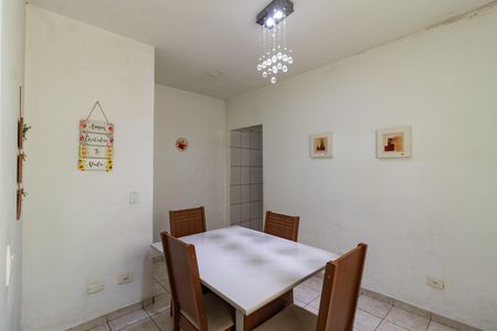 Casa à venda com 150m², 3 quartos e 1 vaga Casa à venda com 150m², 3 quartos e 1 vagaSala de Jantar