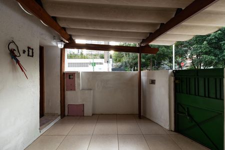 Casa à venda com 150m², 3 quartos e 1 vaga Casa à venda com 150m², 3 quartos e 1 vagaEntrada