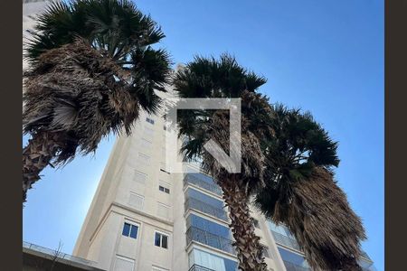 Apartamento para alugar com 60m², 2 quartos e 1 vaga Apartamento para alugar com 60m², 2 quartos e 1 vagaFachada