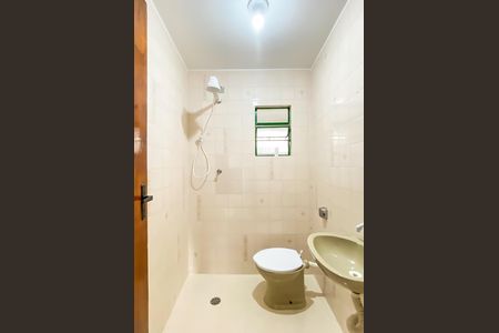 Casa para alugar com 42m², 1 quarto e 1 vaga Casa para alugar com 42m², 1 quarto e 1 vagaBanheiro