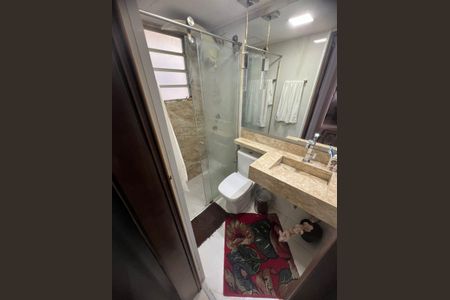Banheiro de apartamento para alugar com 3 quartos, 59m² em Parque Sao Vicente, Mauá