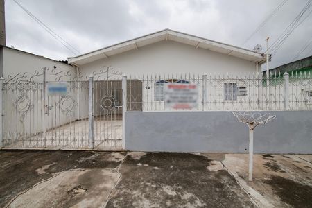 Casa para alugar com 160m², 5 quartos e 3 vagasFachada