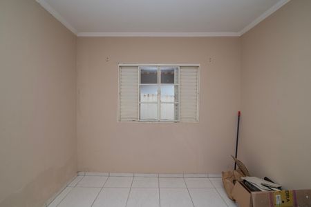 Casa para alugar com 160m², 5 quartos e 3 vagasQuarto 5 Fundos
