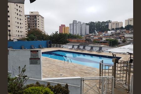 Apartamento à venda com 64m², 3 quartos e 1 vaga Apartamento à venda com 64m², 3 quartos e 1 vagaÁrea comum - Piscina