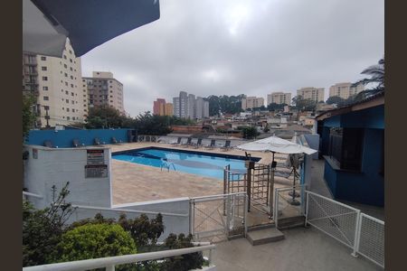 Apartamento à venda com 64m², 3 quartos e 1 vaga Apartamento à venda com 64m², 3 quartos e 1 vagaÁrea comum - Piscina