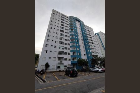 Apartamento à venda com 64m², 3 quartos e 1 vaga Apartamento à venda com 64m², 3 quartos e 1 vagaFachada do bloco