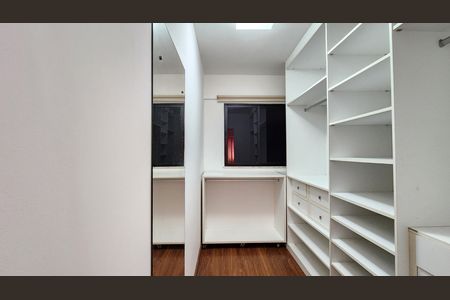 Apartamento para alugar com 78m², 2 quartos e 2 vagas Apartamento para alugar com 78m², 2 quartos e 2 vagasCloset quarto 2