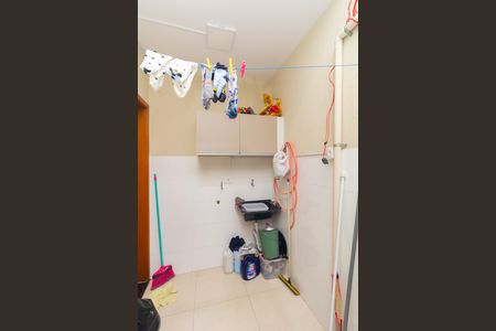 Casa de condomínio à venda com 94m², 3 quartos e 2 vagas Casa de condomínio à venda com 94m², 3 quartos e 2 vagasÁrea de Serviço