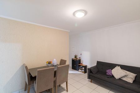 Sala de apartamento à venda com 2 quartos, 50m² em Vila Carmosina, São Paulo
