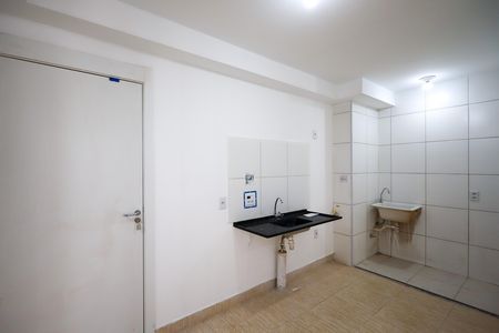 Cozinha de apartamento para alugar com 2 quartos, 37m² em Vila Isa, São Paulo